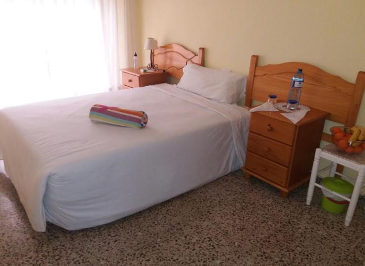 Habitacion En Gandia Centro Luaran gambar